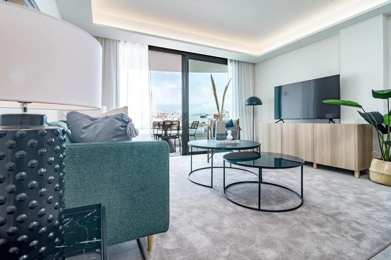 Inf42M- Modern City Apartment, Families Only 埃斯特波纳